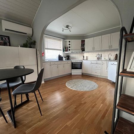 Luftig Og Sentral Leilighet I Tromsdalen Tromsø Kültér fotó